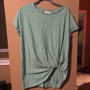 Umgee Twist Hem Short Sleeve shirt